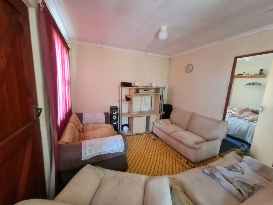 2 Bedroom Property for Sale in New Brighton Eastern Cape